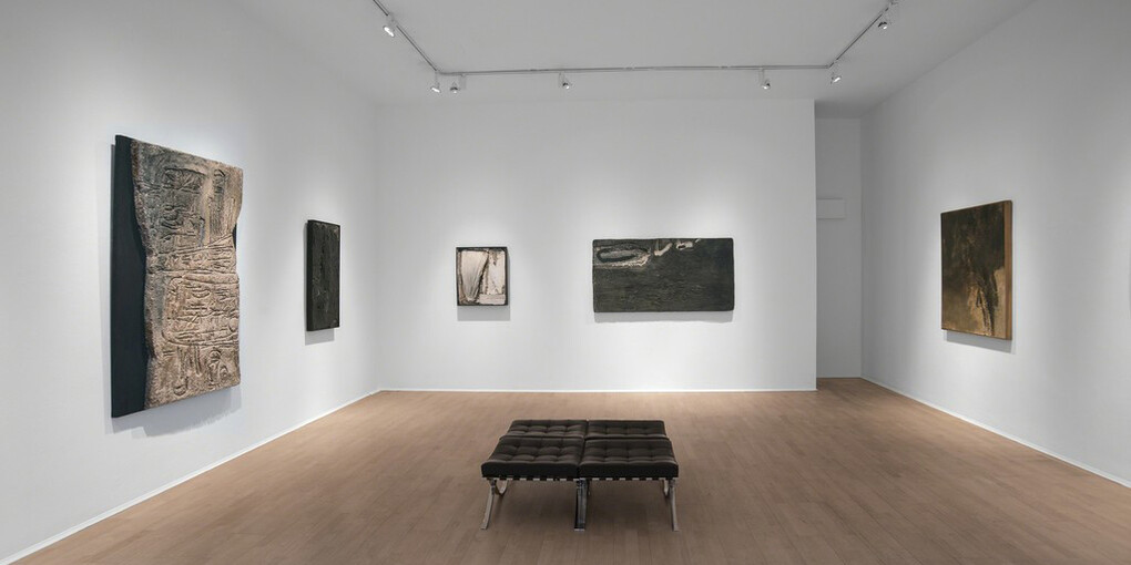 Robert Mallary, Exhibition view. Courtesy of The Mayor Gallery 