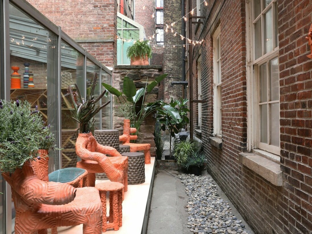 Chris Wolston,Exhibition view. Courtesy of Patrick Parrish Gallery