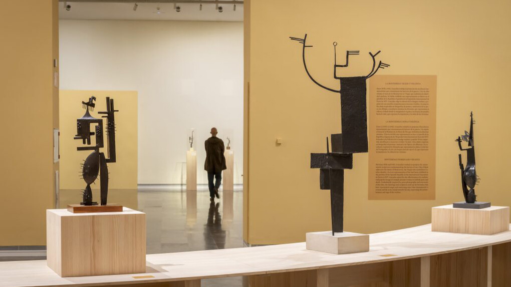 La mujer en la obra de Julio González, vista de exhibición. Cortesía de IVAM