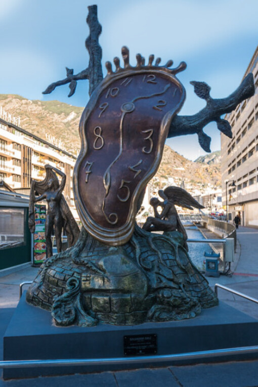 Estamos en el espacio-tiempo de múltiples despertares. La reducción del hielo esta extinguiendo al Pingüino Emperador (Pygoscelis_antarctica)