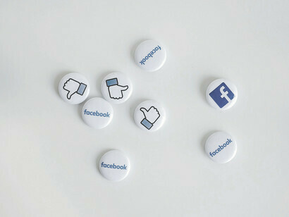 Worldwide there are more than 2 billion accounts, of which truly active, more than 30%
