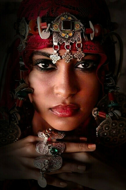 Le donne amazigh: custodi di un patrimonio civile inestimabile, sono note per la loro forza, il loro coraggio e il loro attaccamento alla libertà