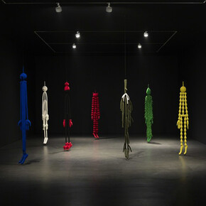 Damenskulptur. Courtesy of Esther Schipper