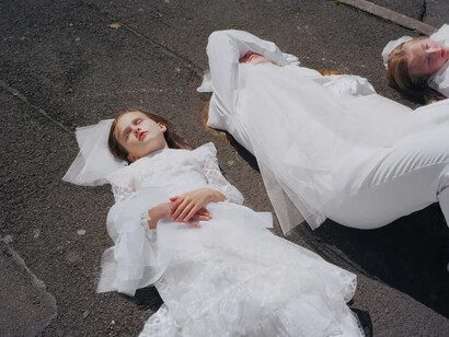 © Clémentine Schneidermann and Charlotte James, Ffasiwn. Courtesy of National Museum Cardiff