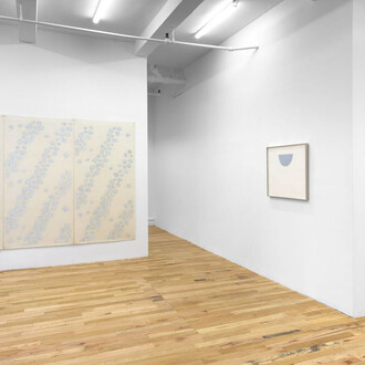 Loretta Dunkelman, Engrossed in the shell (the sky and the circle), exhibition view. Courtesy of Polina Berlin Gallery
