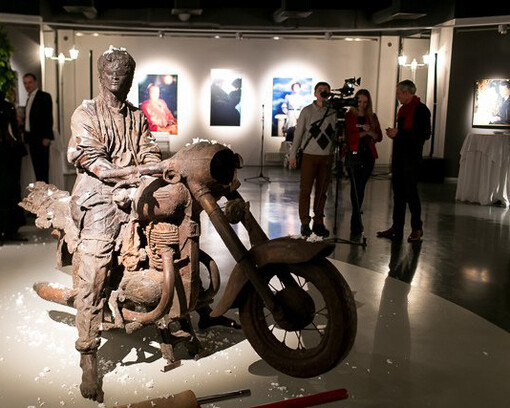 Leg of Fate. Courtesy of Erarta Museum