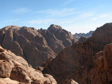 El ambiente en este lugar era energético; transmitía paz y hermandad. Se podía ver a personas de distintas religiones unidas en un mismo espacio Monte Sinaí, Egipto