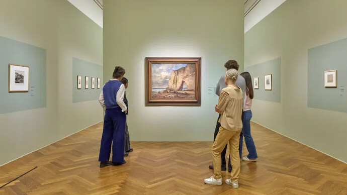 Monets küste. Die entdeckung von Étretat, ausstellungsansicht. Mit freundlicher genehmigung des Museum Städel