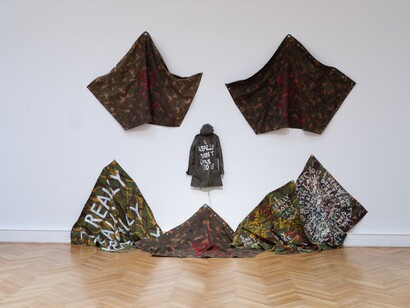 You, who can fly, ausstellungsansicht. Mit freundlicher genehmigung der OÖ Landes-Kultur GmbH