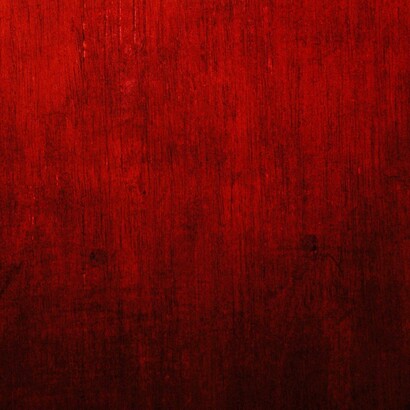 Il suo potere non risiede solo nei canini affilati, ma nella capacità di insinuarsi nell’inconscio, dove l’ombra prende forma