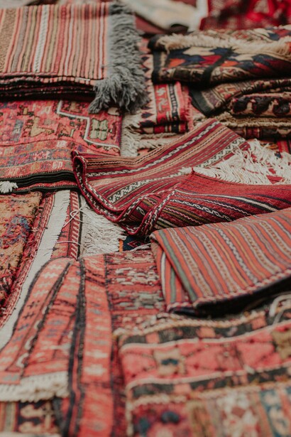 Completed silk carpets 