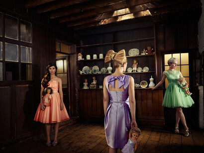 Gillian Hyland, Copycat Dolls, 2013, photograph, 50.8 x 76.2 cm