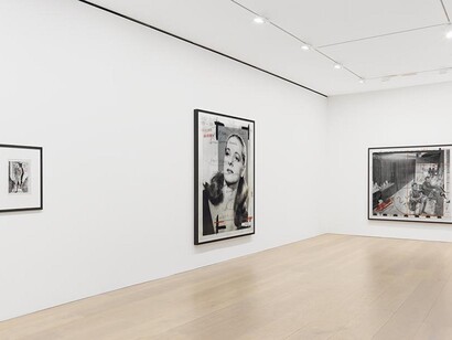 Thomas Ruff, Exhibition view. Courtesy of David Zwirner