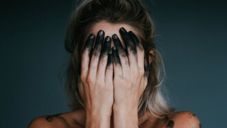 La culpa nos moviliza y nos saca del centro