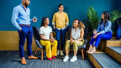 Além da distância física/absoluta, a barreira das línguas constitui um dos principais entraves ao comércio