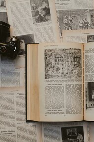 A palavra arte provém do latim ars e corresponde à palavra grega techné, que em português aparece em palavras como técnica, tecnologia; conhecer a origem da palavra, nesse caso, não resolve o problema. Se há certo consenso em classificar as pinturas de Velázquez, Goya e Picasso e as músicas compostas por Beethoven, Bach e Mozart como arte, a situação se complica quando se trata de uma pintura rupestre, de cantos indígenas ou folclóricos. Mas não precisamos nos reportar a manifestações artísticas primitivas para ver que o conceito de arte é problemático