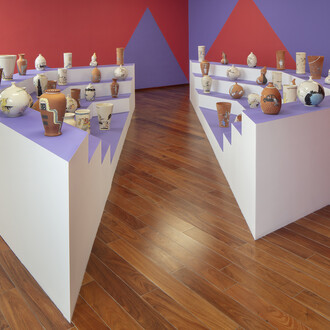 Gabriel Garcilazo, Archivo del relato persistente, vista de exhibición. Cortesía de Proyectos Monclova. Foto por Ramiro Chaves