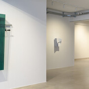 Arcangelo Sassolino, No flowers without contradiction, exhibition view. Courtesy of Repetto Gallery