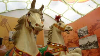 Cavalli della giostra dell'Ottocento