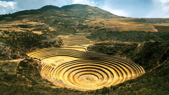 Vista aérea de Maras Moray, Cusco