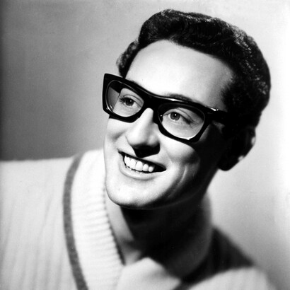 Charles Hardin Holley, más conocido como Buddy Holly, compositor y cantante estadounidense de mediados de la década de 1950