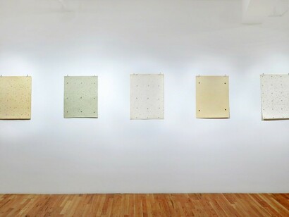 Edward Finnegan, Exhibition view. Courtesy of Edward Thorp Gallery