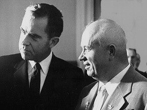 Richard Nixon y Nikita Jrushchov