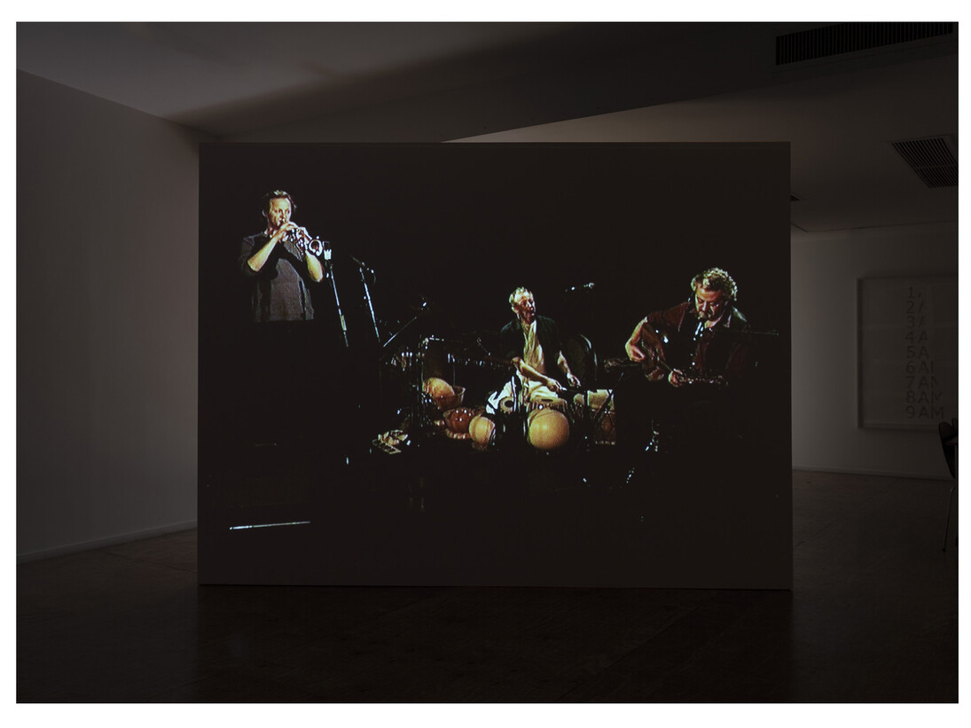 Emily Jacir, ENTRY DENIED (a concert in Jerusalem), 2003, single-channel video (105 minutes), sound, and free-standing wall
Commissioned by O.K Centrum für Gegenwartskunst, Linz, photo: Joerg Lohse
© Emily Jacir