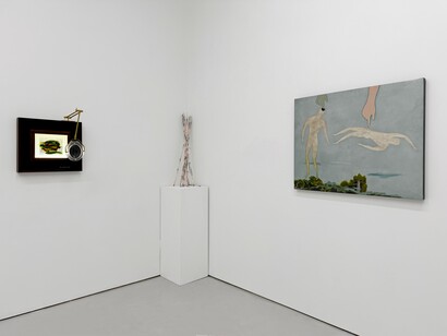 Various artists, Ceci n’est pas une guerre (this is not a war), exhibition view. Courtesy of Eli Klein Gallery