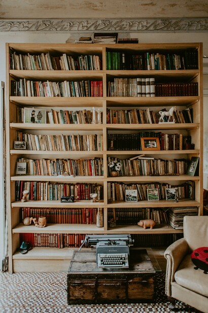 Casa piena di libri. Un libro è per tutti coloro che sono disposti ad amarlo
