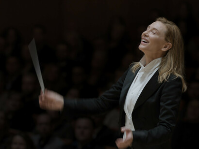Cate Blanchett in Tár nei panni della direttrice d’orchestra