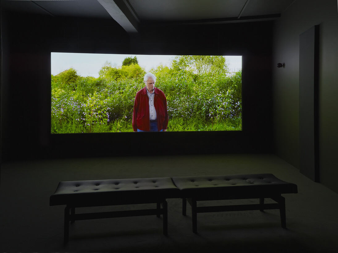 Gillian Wearing, We Are Here, colour video with sound, 21 minutes, 2014, exhibition view: Maureen Paley, London, 2014, © Gillian Wearing, Courtesy Maureen Paley, London 