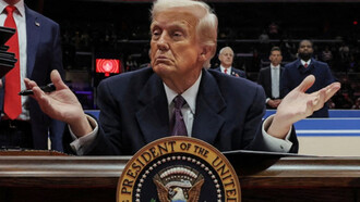 Donald John Trump. 21 de enero 2025, firmando decretos