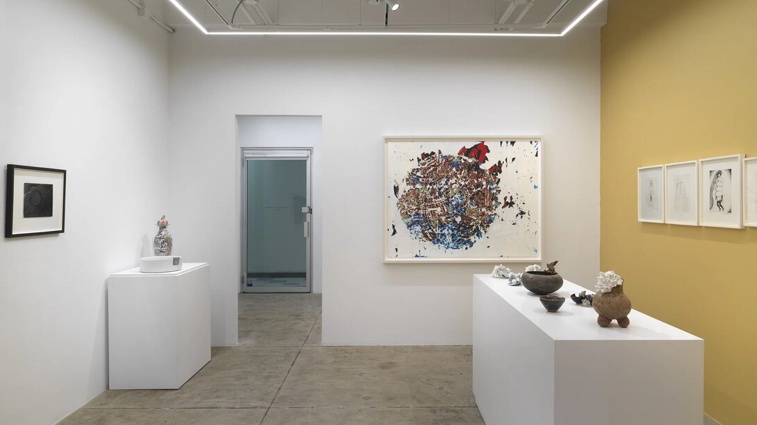 Various artists, Golden veins. The art of kintsugi and transformation, exhibition view. Courtesy of Alison Bradley Projects