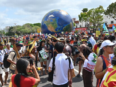 March Unificada participants at COP30, Belem, Brazil - people's movements are a key element of the solution @ Ashish Kothari