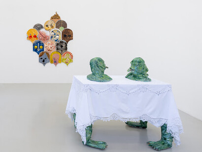 Various artists, Side by side, exhibition view. Courtesy of Galerie Meyer Kainer