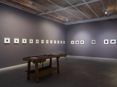 Andy Warhol, Voyages avec Warhol, installation view © Stéphane Aboudaram. Courtesy of Hedges Projects