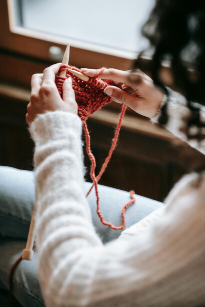 Cada puntada de crochet ayuda a habitar el presente con calma y paciencia
