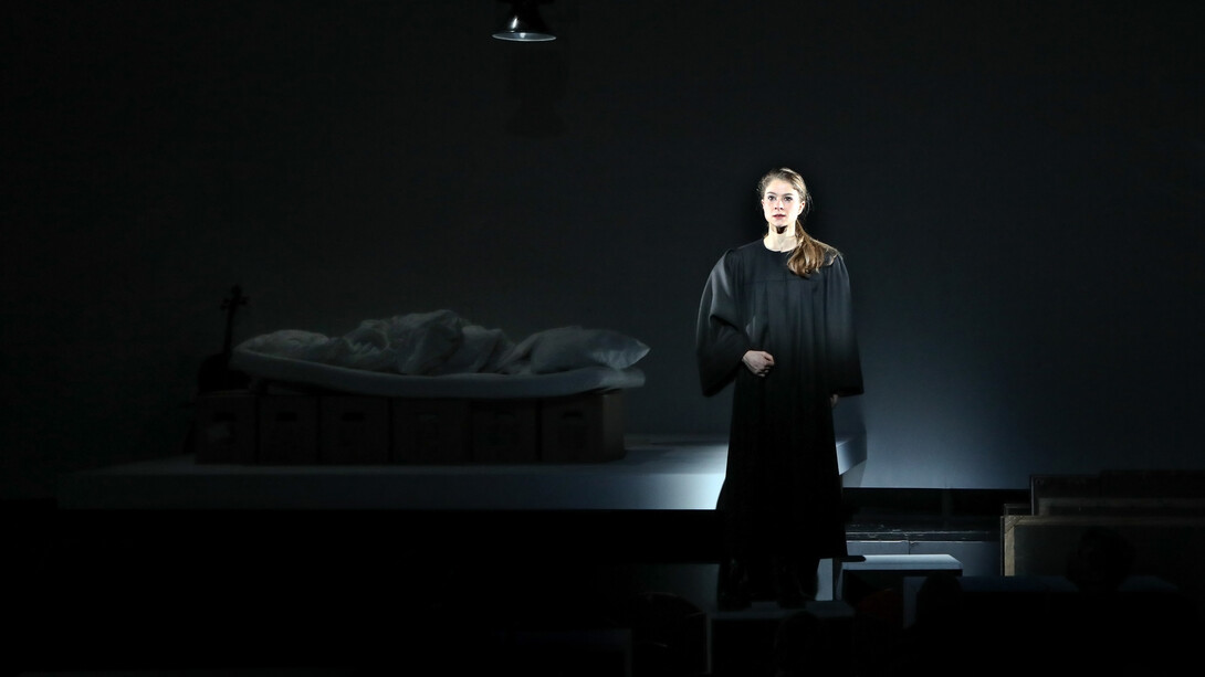Prima facie. Courtesy of Residenztheater