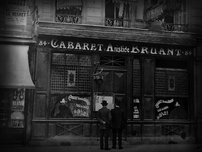 Le Chat Noir poses the foundations for all future cabarets