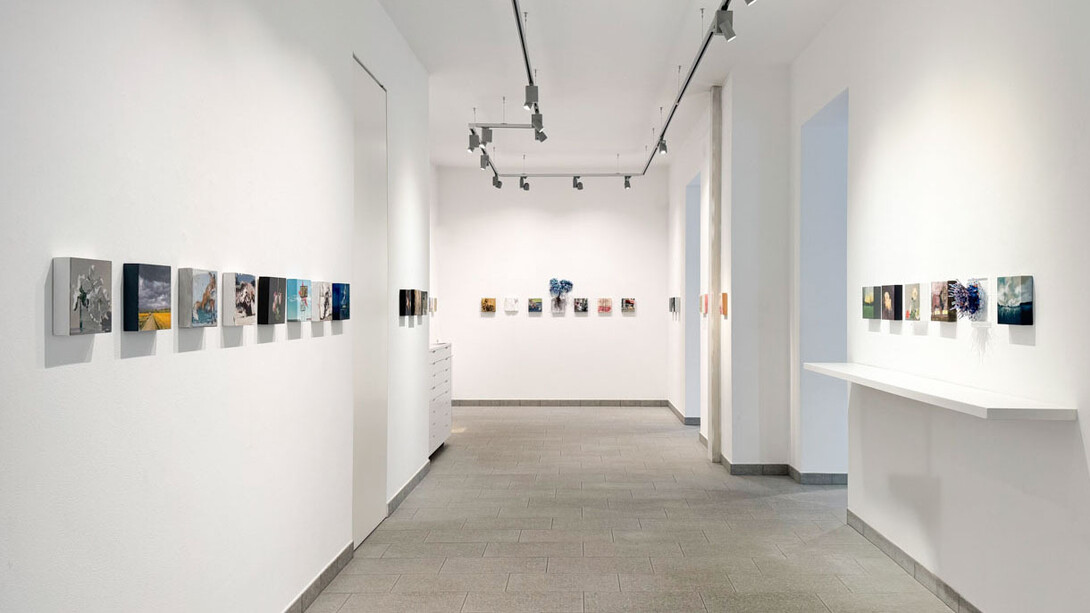 Various artists, <20 15×15/20×20, exhibition view. Courtesy of Punto sull'arte