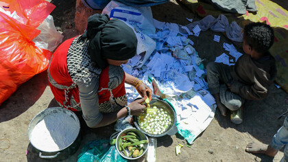 Las impactantes cifras de miseria humanitaria de Yemen siguen empeorando; 13.5 millones de yemeníes están ahora en riesgo de morir de hambre