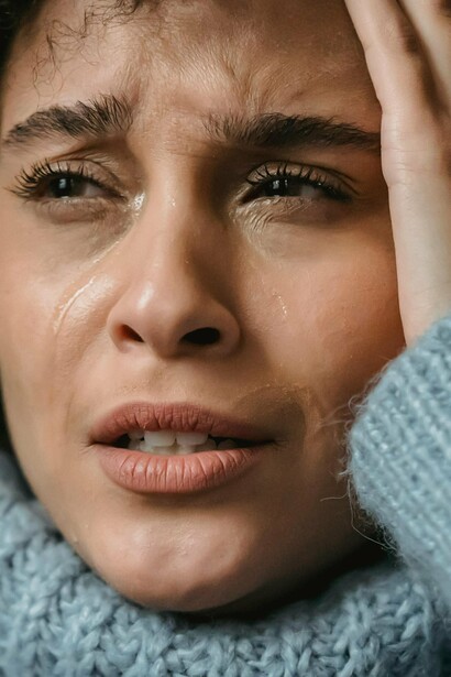 La mayor muestra de amor propio es dejar caer a quien solo te hacía daño