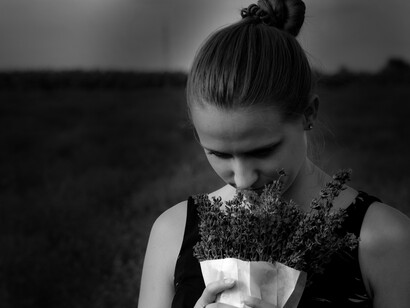 Percezioni o illusioni di odori e profumi possono emanare anche dalla poesia