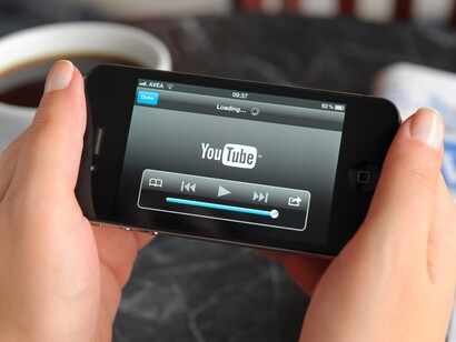 Viendo un vídeo de YouTube desde el móvil