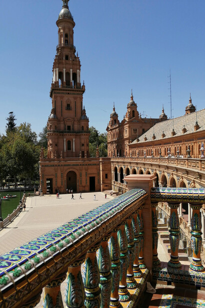 Plaza de España della città di Siviglia in Spagna è stata costruita nei primi anni del '900, simbolo dello splendore del Regno Iberico durante la scoperta delle Americhe