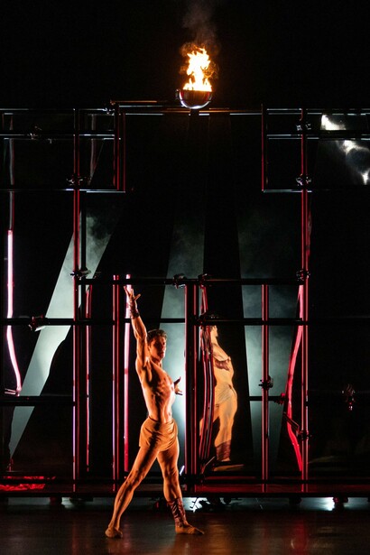 Roberto Bolle durante lo spettacolo, foto di Mariangela Di Natale