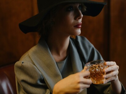 Woman sitting with her cup of Darjeeling tea