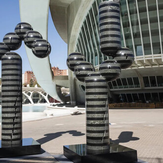 Park Eun Sun, Genoma y Estructura escultórica, vista della mostra. Cortesia della Ciutat de les Arts i les Ciències