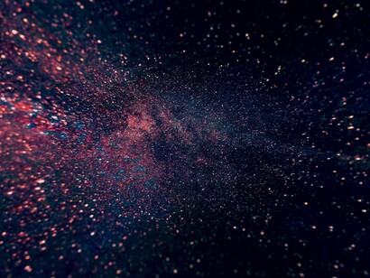 Las estrellas tenían que ser arrancadas, una a una del manto espacial, cuidadosamente colocadas en sacos de terciopelo azul